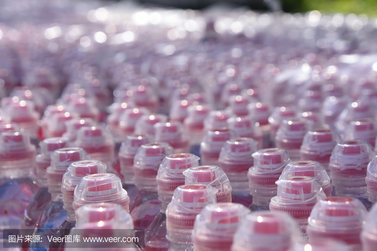 成千上萬(wàn)瓶的瓶塞